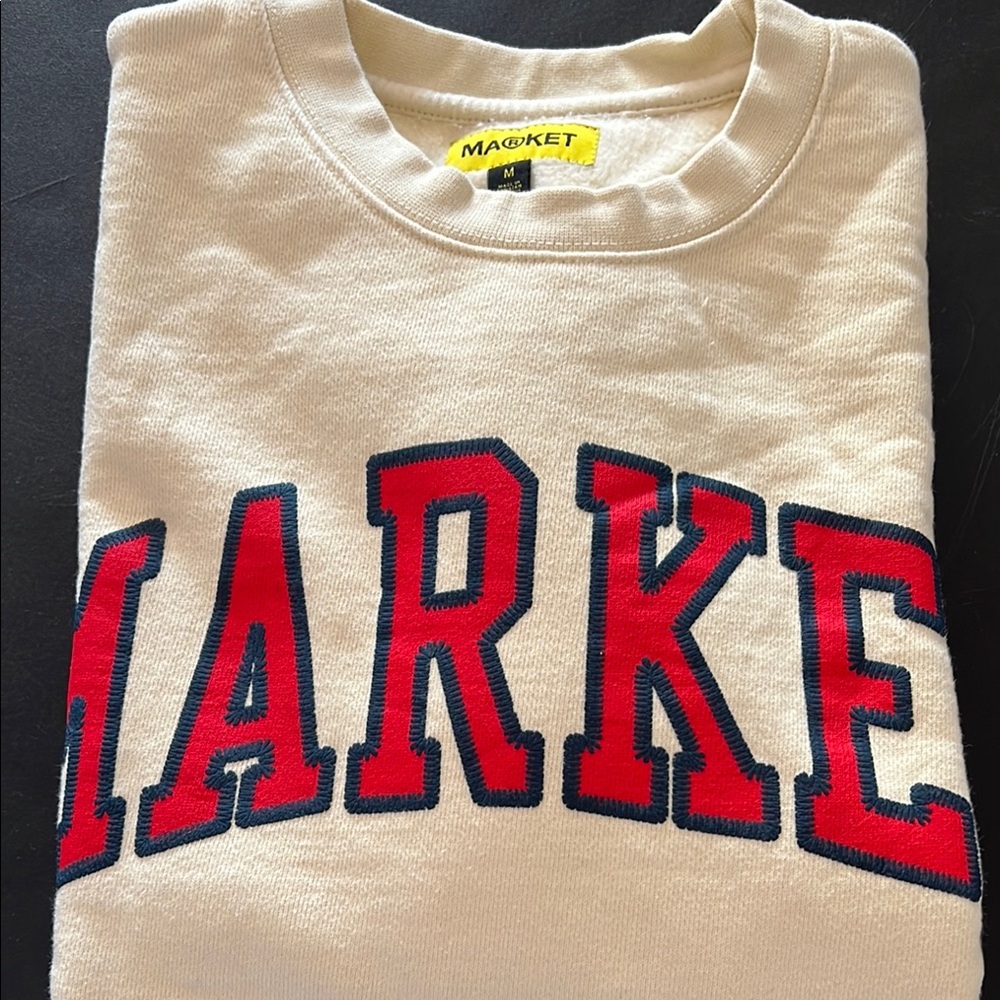 Market Puff Print CREWNECK
